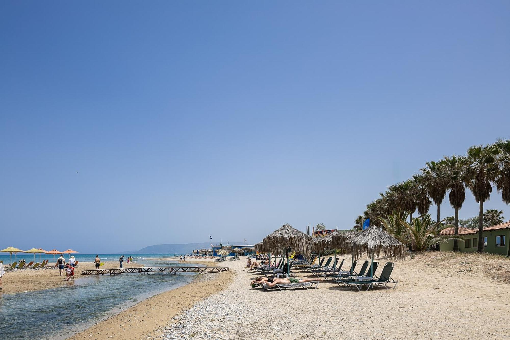 La Palma Beachfront Suites Georgioupoli Bagian luar foto