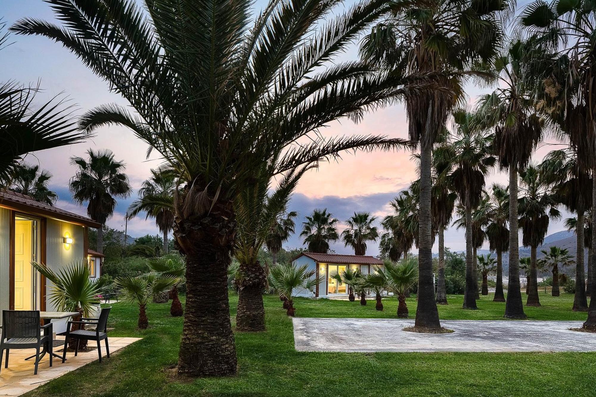 La Palma Beachfront Suites Georgioupoli Bagian luar foto