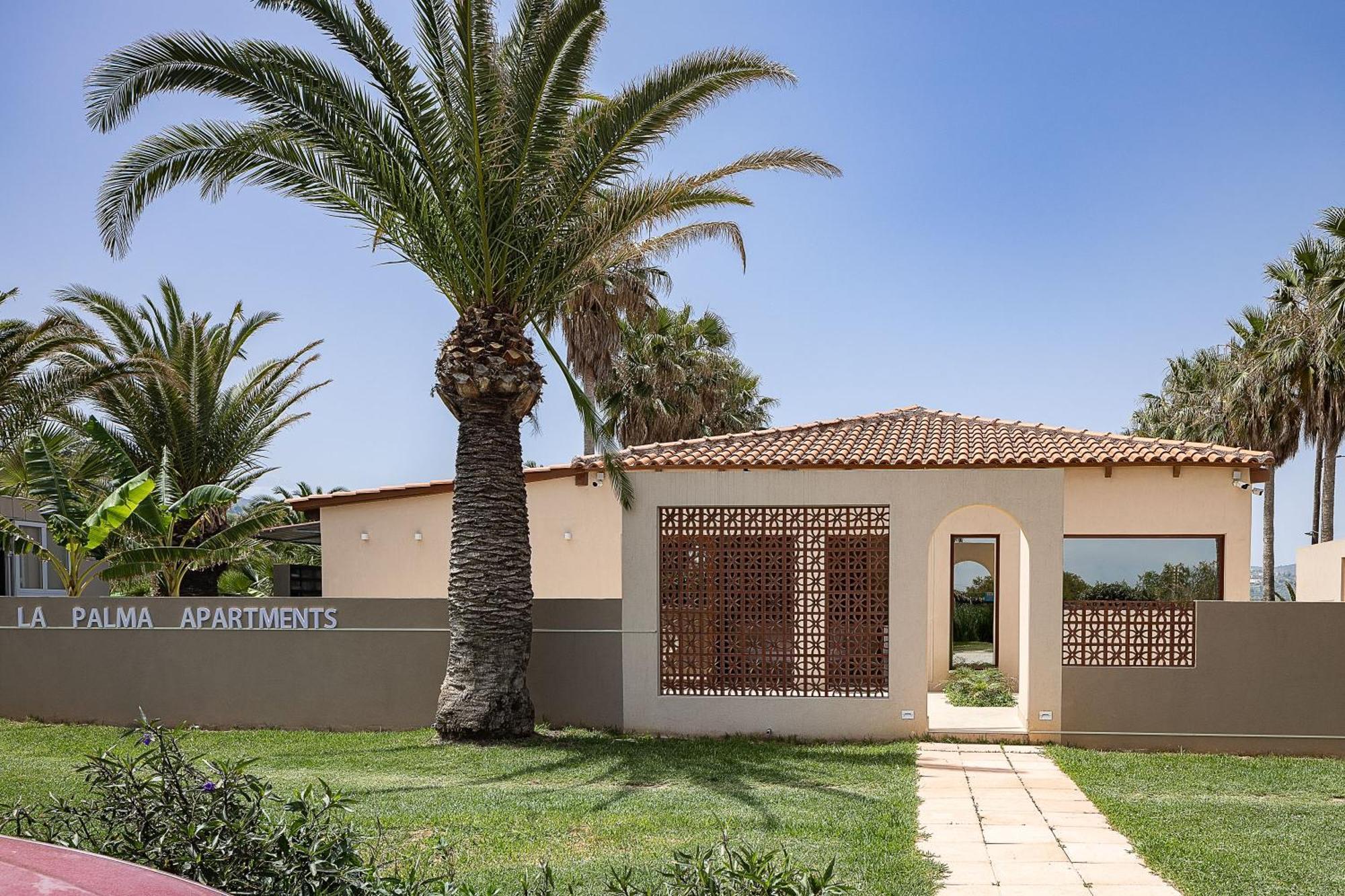 La Palma Beachfront Suites Georgioupoli Bagian luar foto