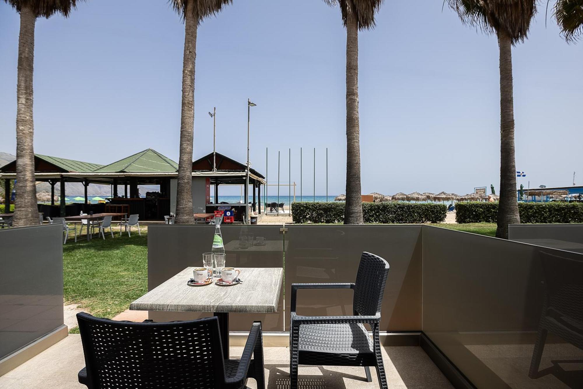 La Palma Beachfront Suites Georgioupoli Bagian luar foto