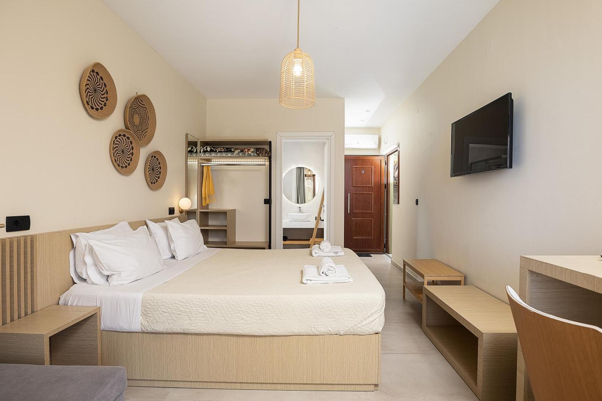 La Palma Beachfront Suites Georgioupoli Bagian luar foto