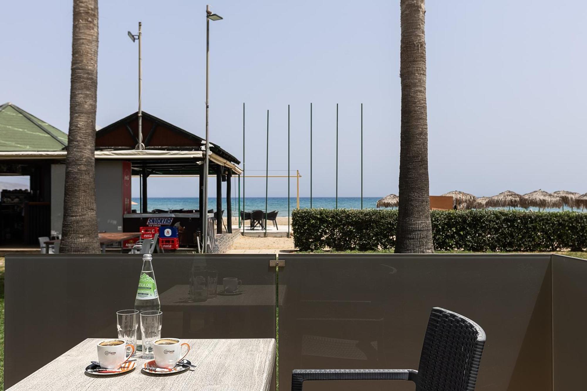 La Palma Beachfront Suites Georgioupoli Bagian luar foto